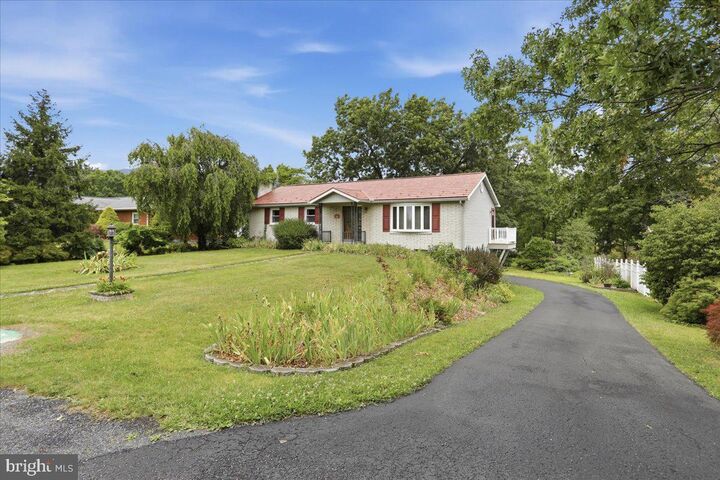 Property Photo:  14105 Royal Oak Drive SW  MD 21502 