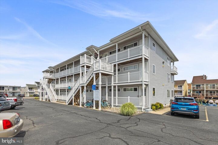 Property Photo:  512 Robin Drive 21  MD 21842 