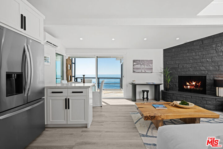 Property Photo: 25154 Malibu Rd CA 90265