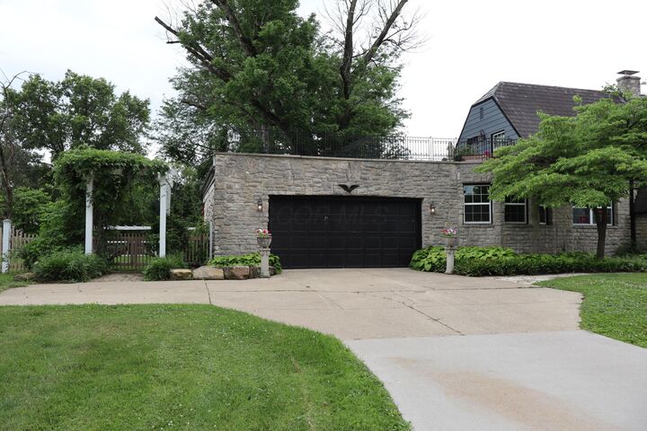Property Photo: 75 Church Street OH 43103