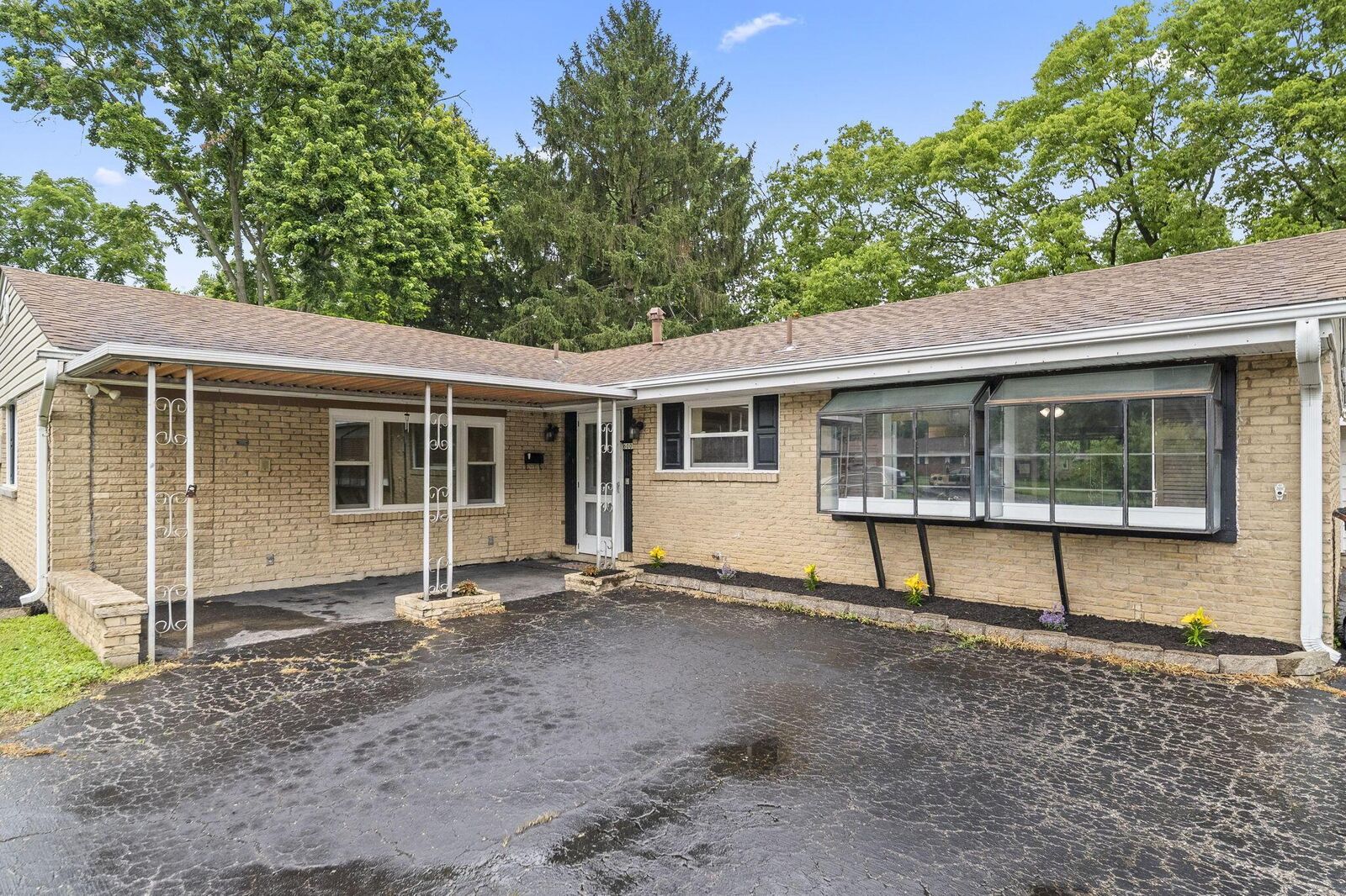 Property Photo:  6006 Hyacinth Court  OH 45449 