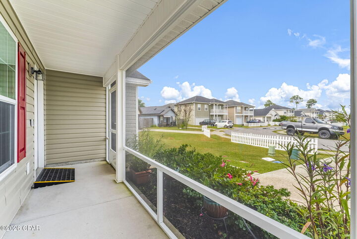 Property Photo: 2624 Avondale Court FL 32404