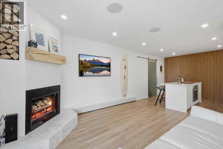 Property Photo:  4415 Lakeshore Drive  AB T4S 1C7 