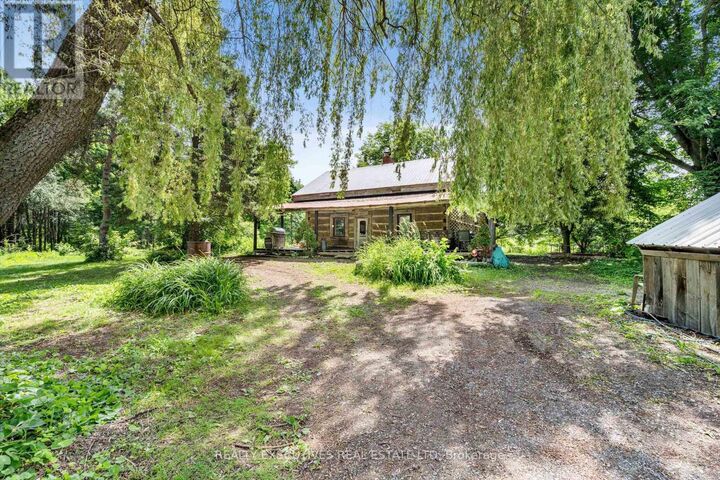 Property Photo:  10550 Hulbert Road  ON K0C 1C0 