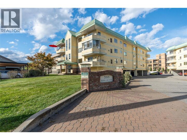 3595 Skaha Lake Road 303 — photo 1