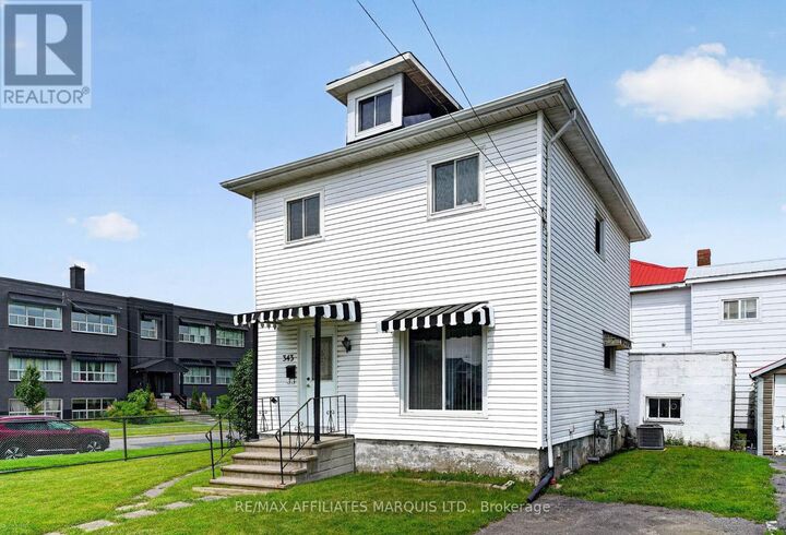 Property Photo:  343 Carleton Street  ON K6H 4X6 