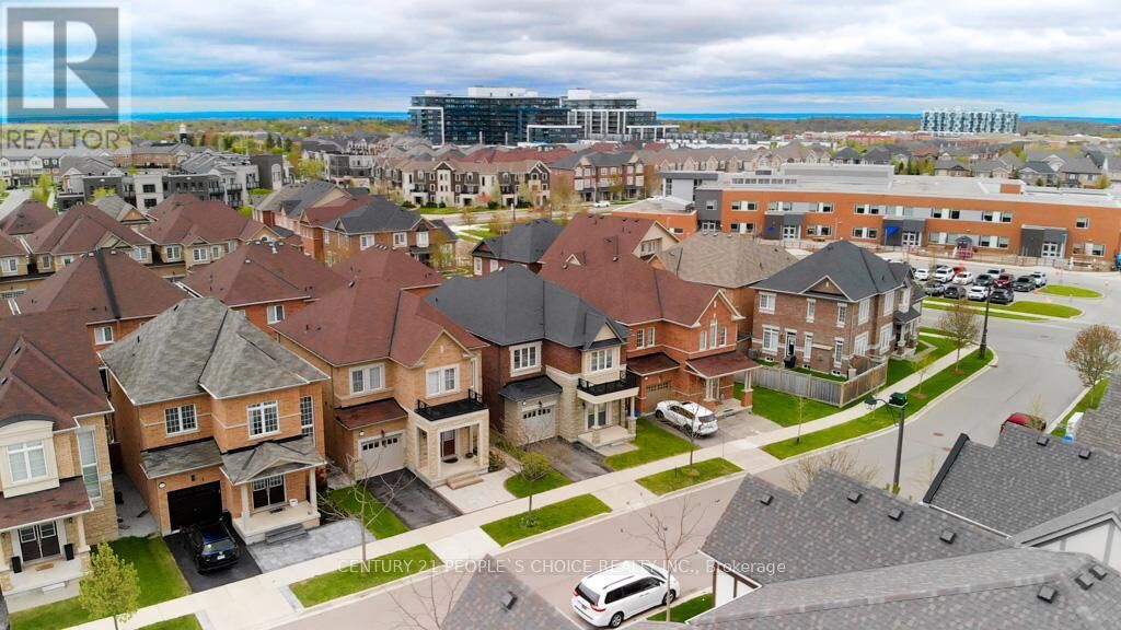 Property Photo:  374 Begonia Gardens  ON L6M 4M2 