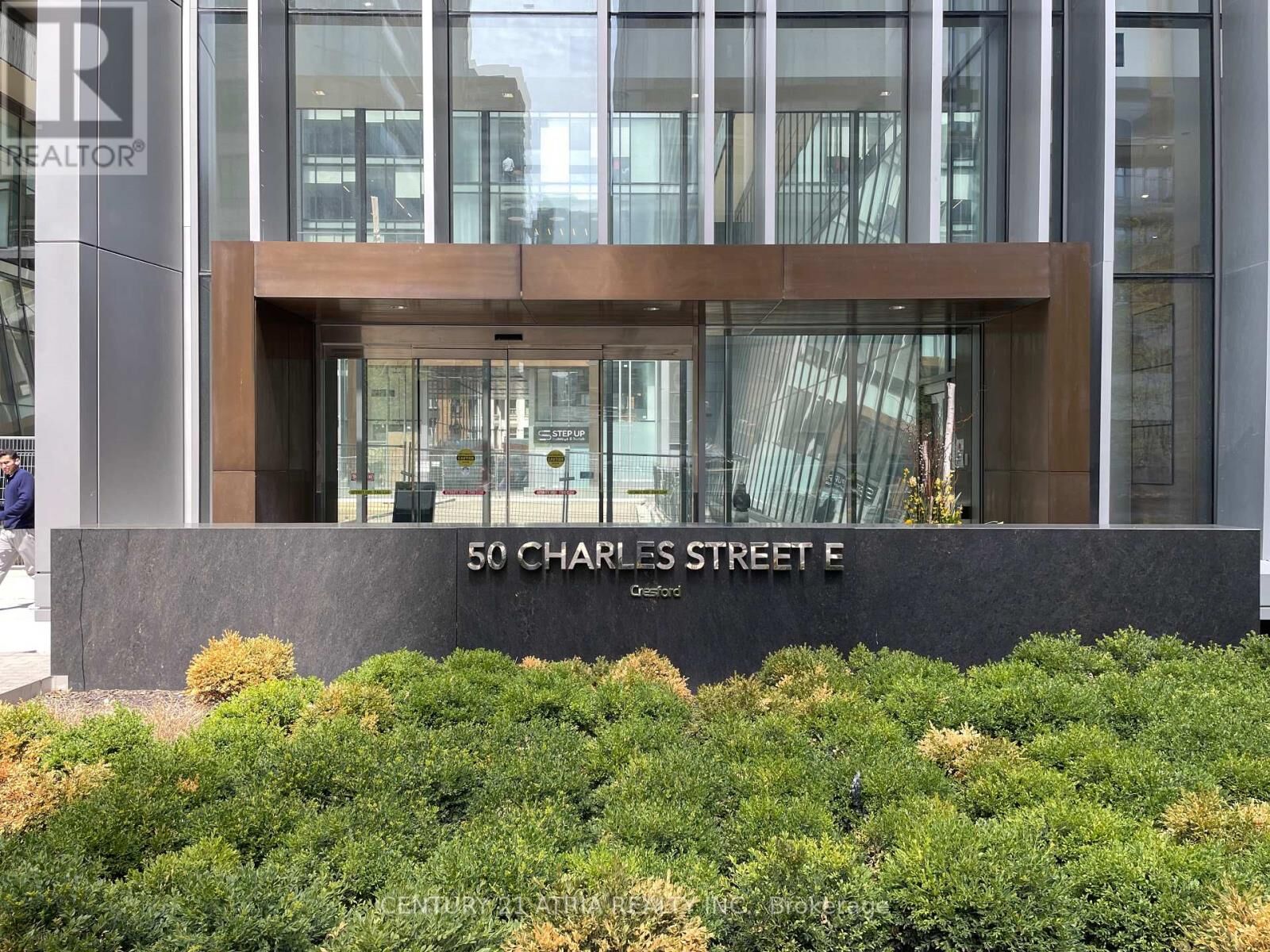 Property Photo:  50 Charles Street East 3201  ON M4Y 0C3 