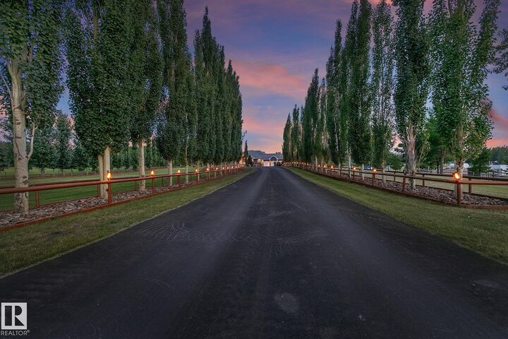 Property Photo: 51430 Rge Road 231 400 AB T8B 1K9