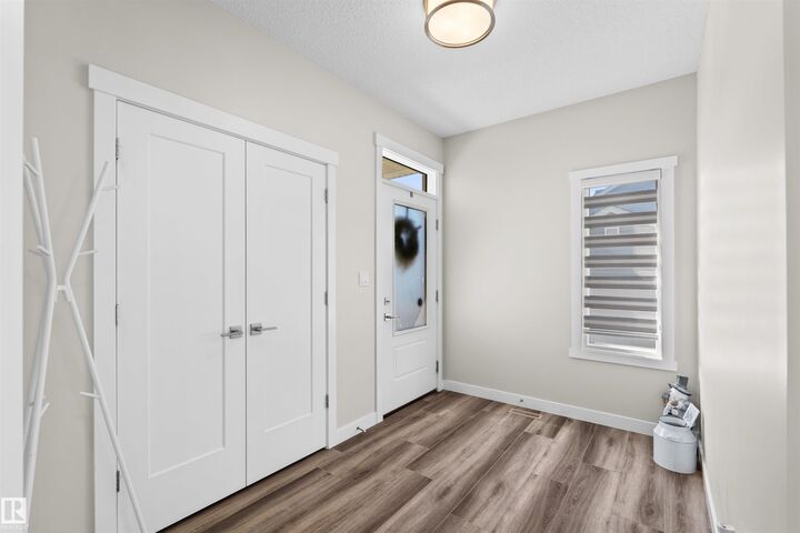 Property Photo:  4673 Alwood Way SW  AB T6W 3A3 