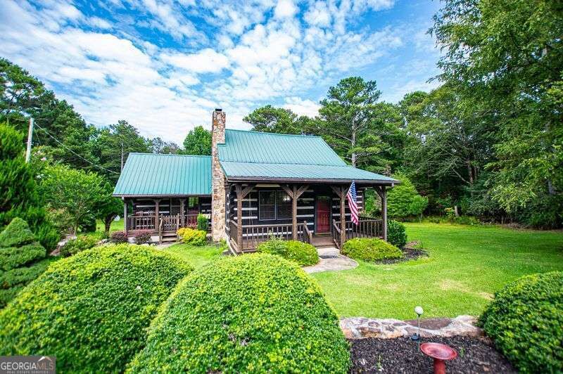 Property Photo: 8011 Hannah Road GA 30187