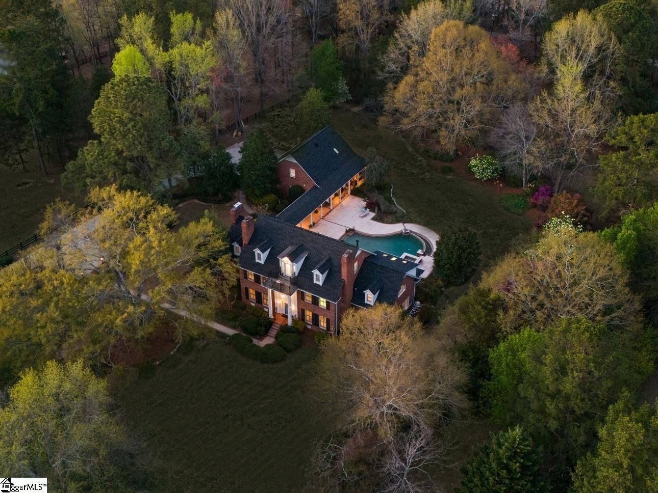 Property Photo: 208 Holland Road SC 29681