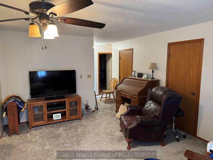 Property Photo:  14 Saint James Place  NE 68803 