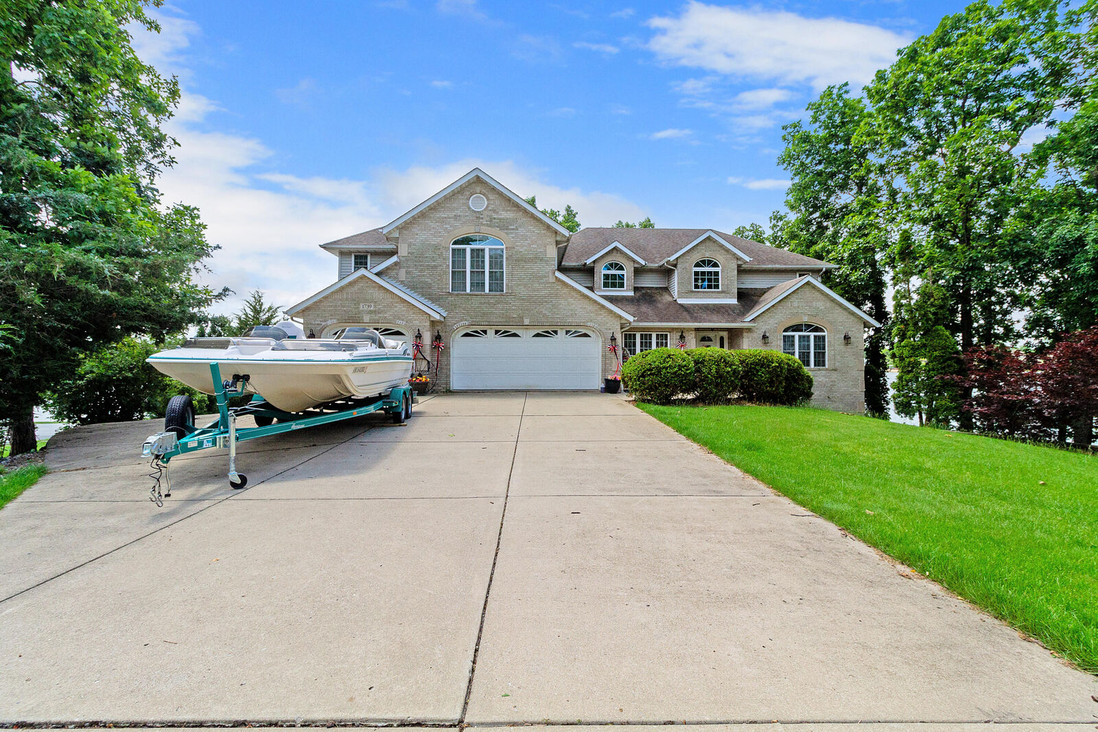Property Photo: 1739 Beachview Court IN 46307