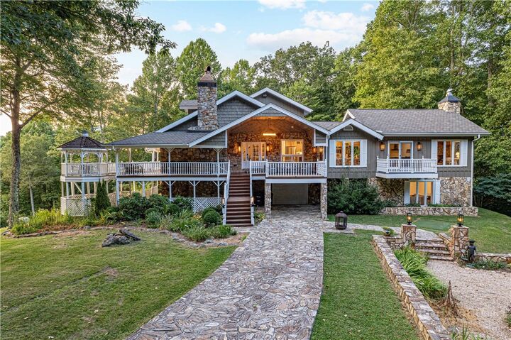 Property Photo: 774 Aldridge Road NC 28604