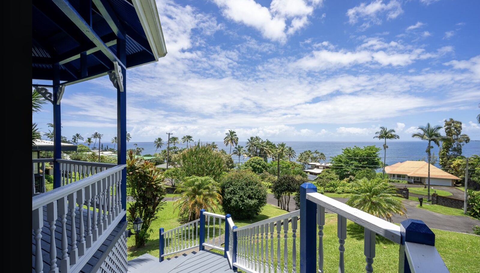 Property Photo:  300 Kuikahi St  HI 96720 