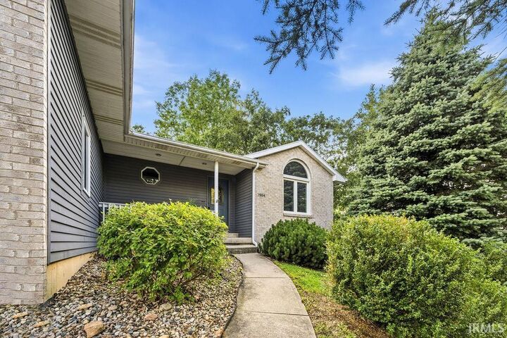 Property Photo:  1904 Hunters Ridge Drive  IN 46750-9089 