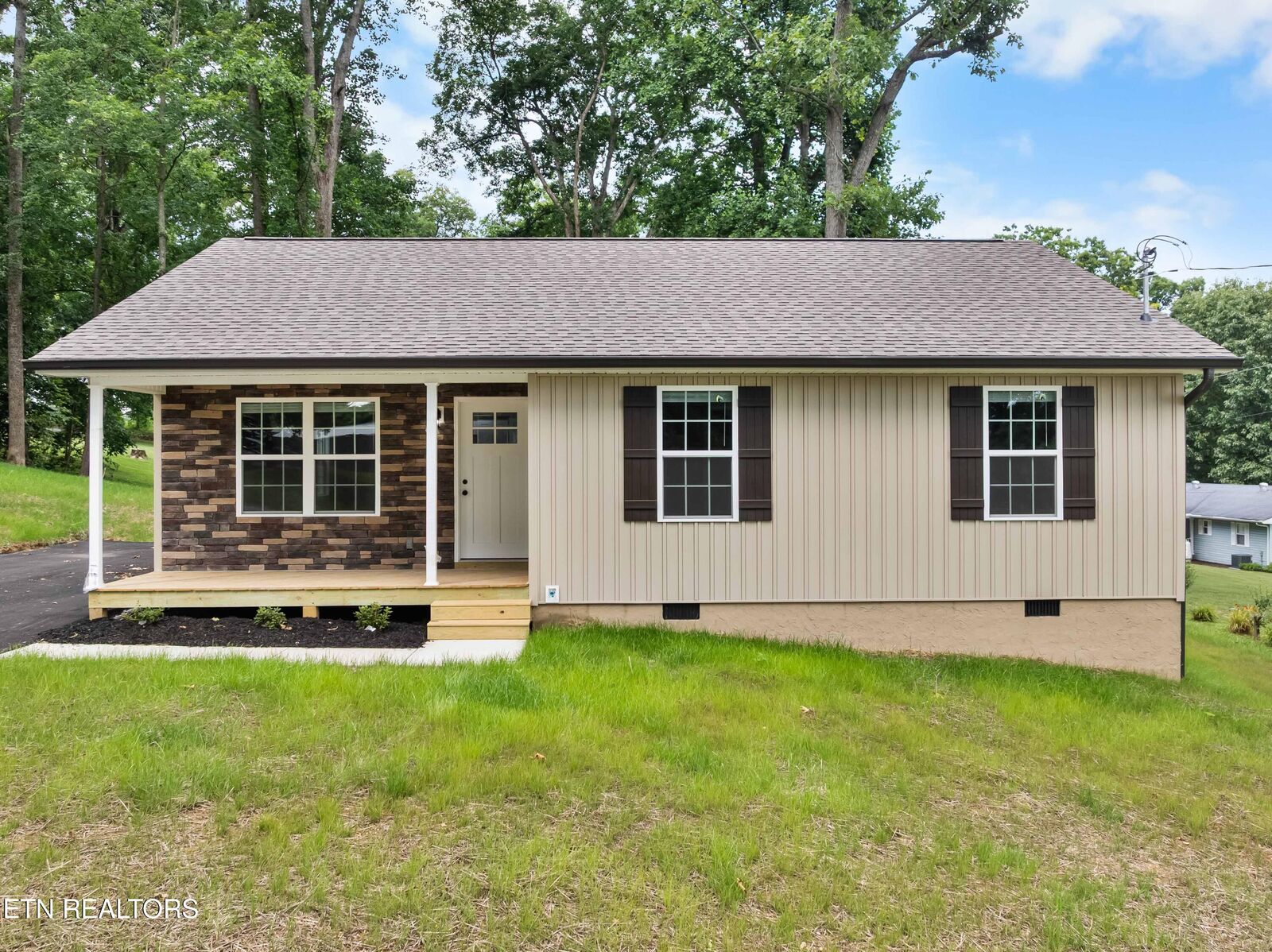 Property Photo:  391 Summit Drive  TN 37870 