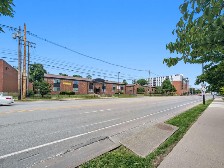 Property Photo: 145 Virginia Avenue 102 KY 40508