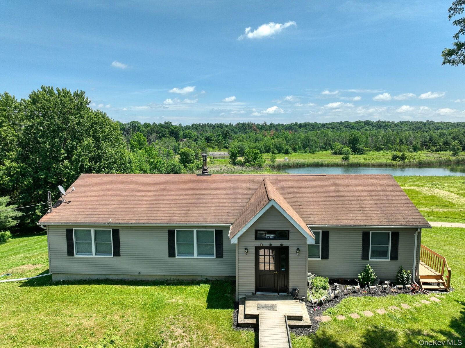 Property Photo:  75 Eastern Parkway  NY 12526 