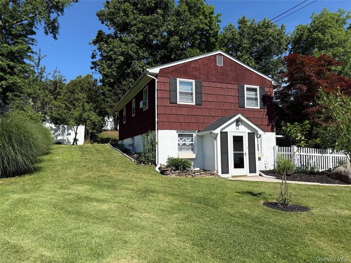 Property Photo:  404 Tompkins Avenue  NY 10960 