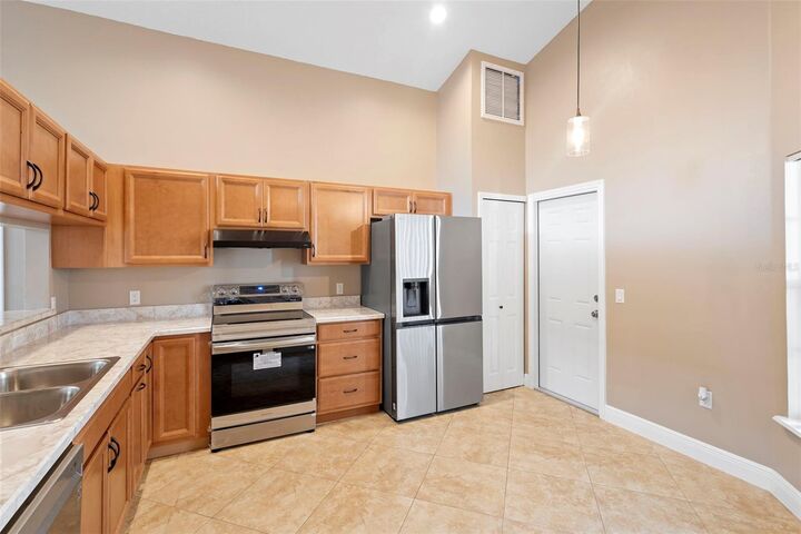 Property Photo:  707 Brightview Drive  FL 32746 