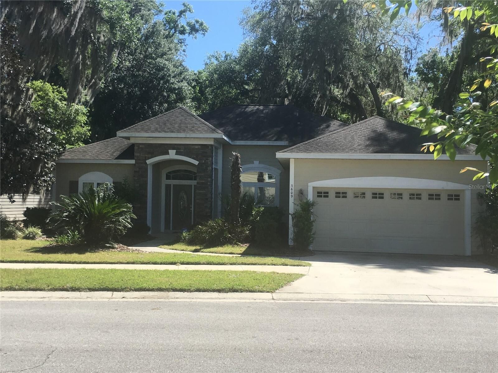 Property Photo: 3609 SW 72nd Way FL 32608