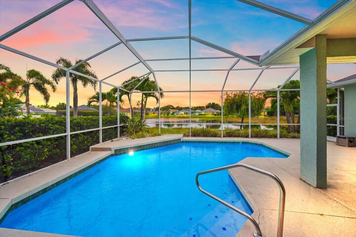 Property Photo:  12111 Summer Meadow Drive  FL 34202 
