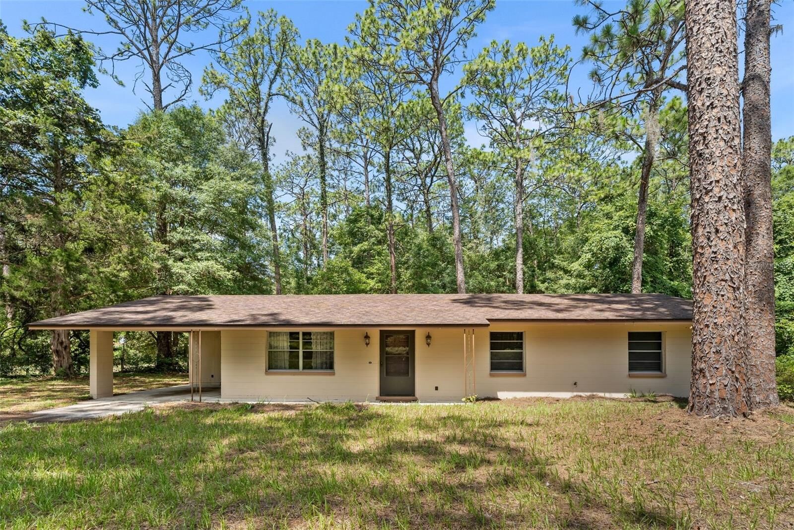 Property Photo:  22897 County Road 137  FL 32024 