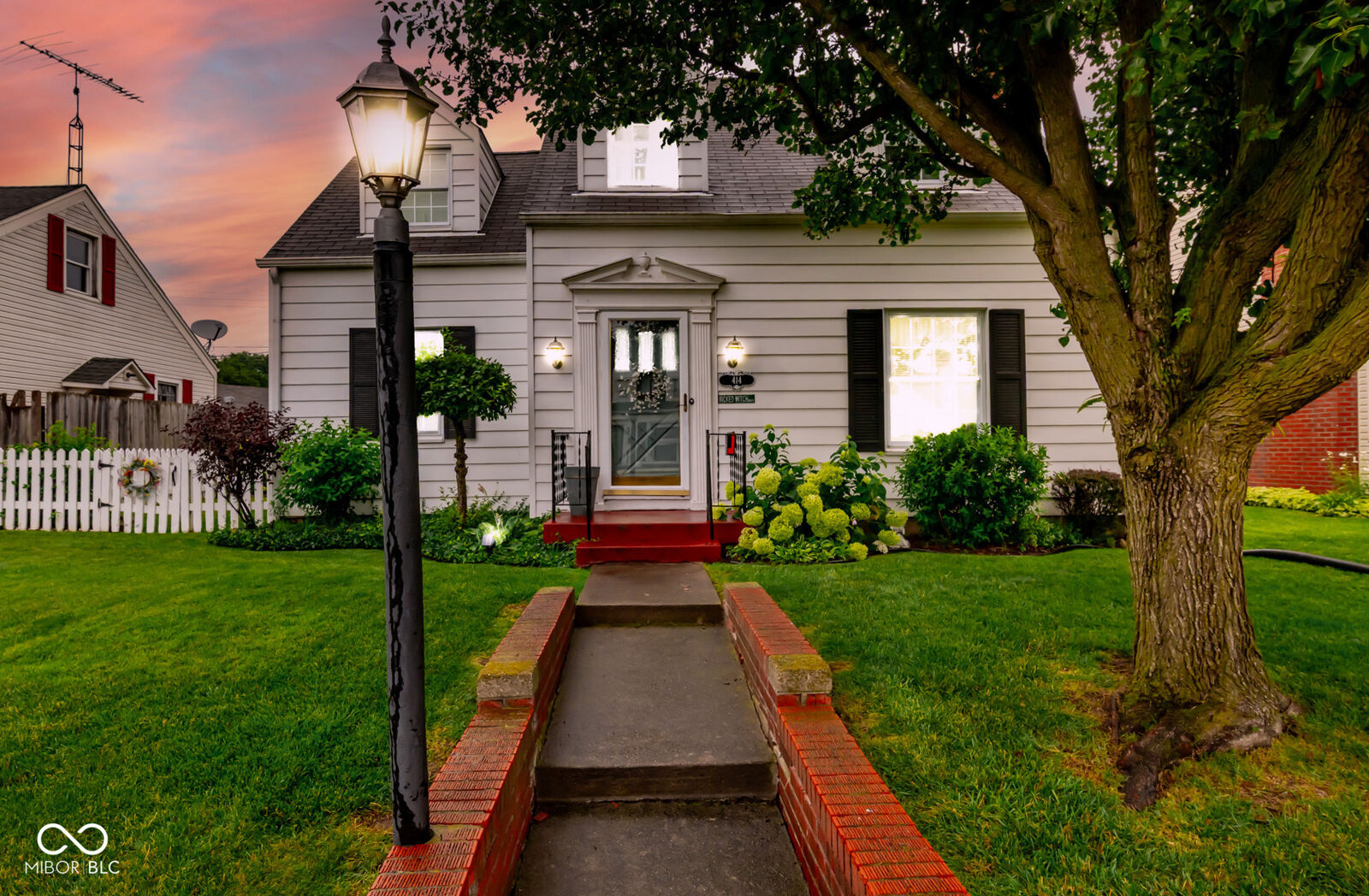 Property Photo:  414 Carter Boulevard  IN 47274 