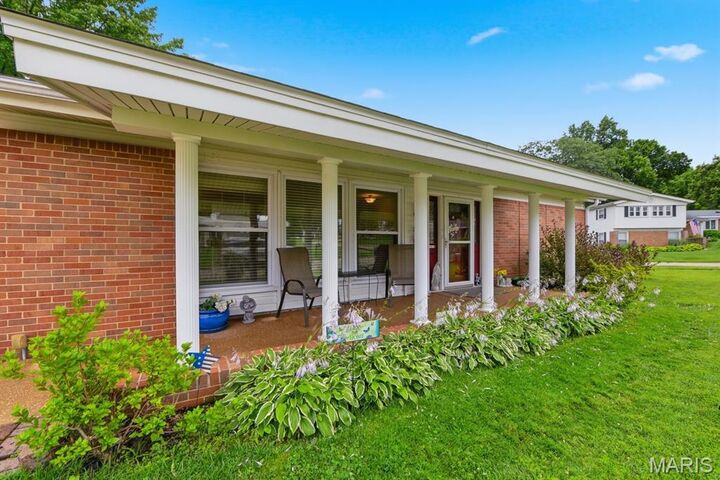 Property Photo: 5044 Tealby Lane MO 63128