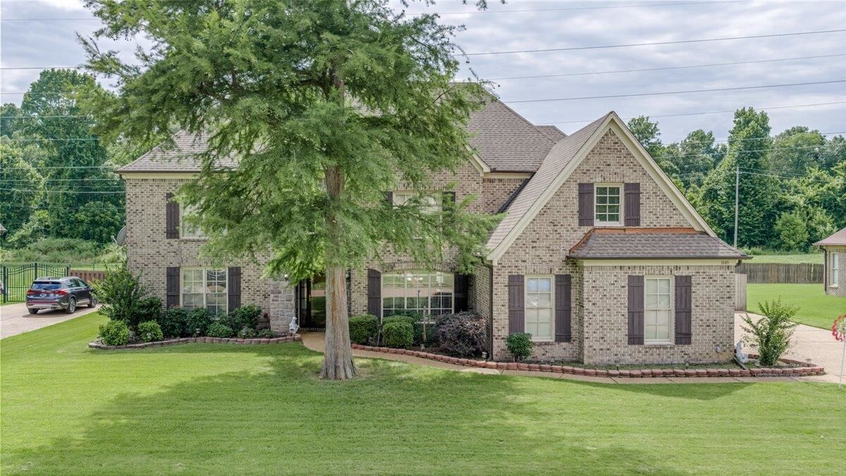 Property Photo:  1045 Woodldand Glade Cv N  TN 38018 
