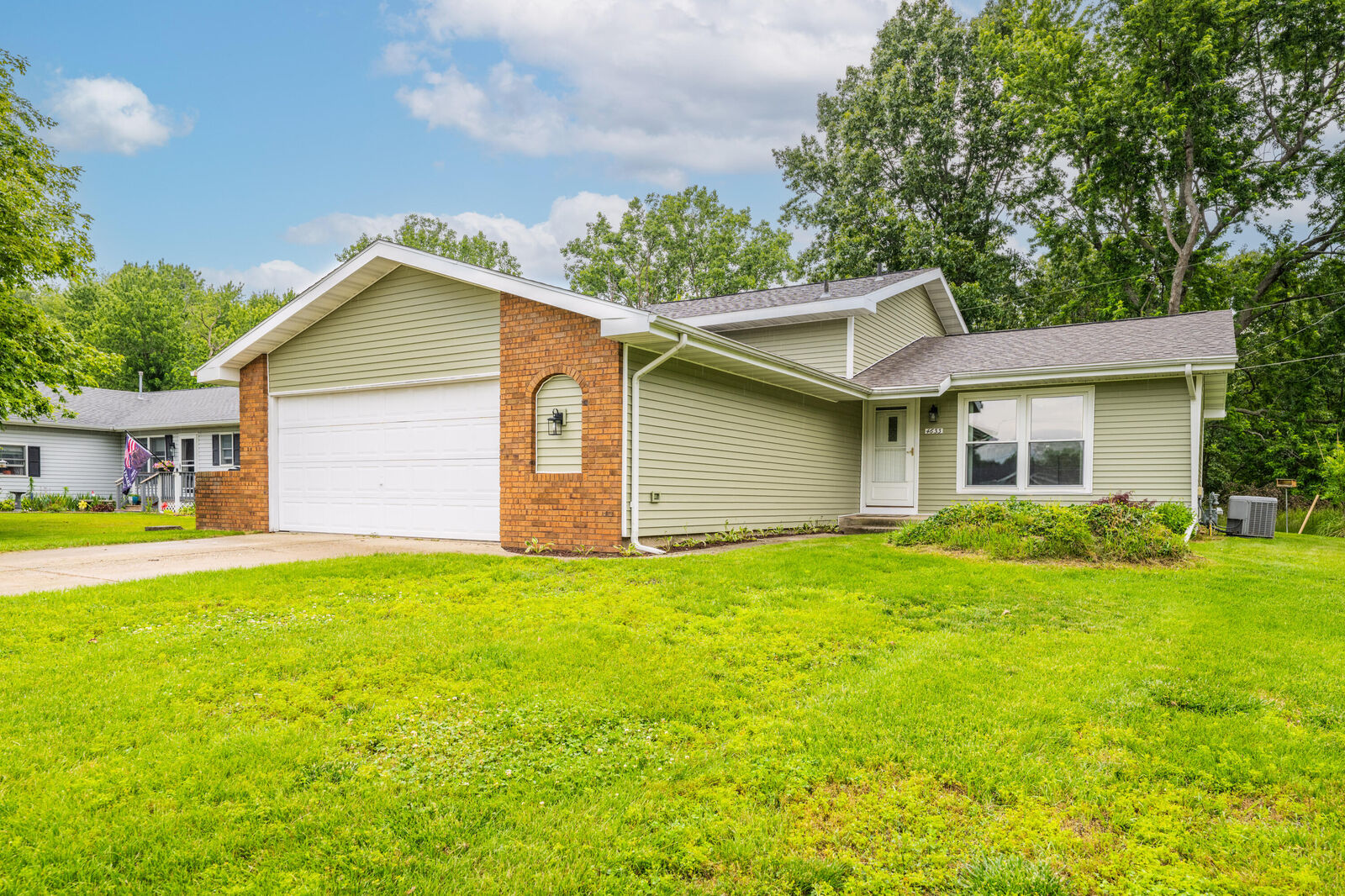 Property Photo:  4633 Vista Drive  MI 49106 