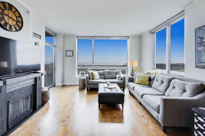 Property Photo:  1901 S Calumet Avenue 1206  IL 60616 