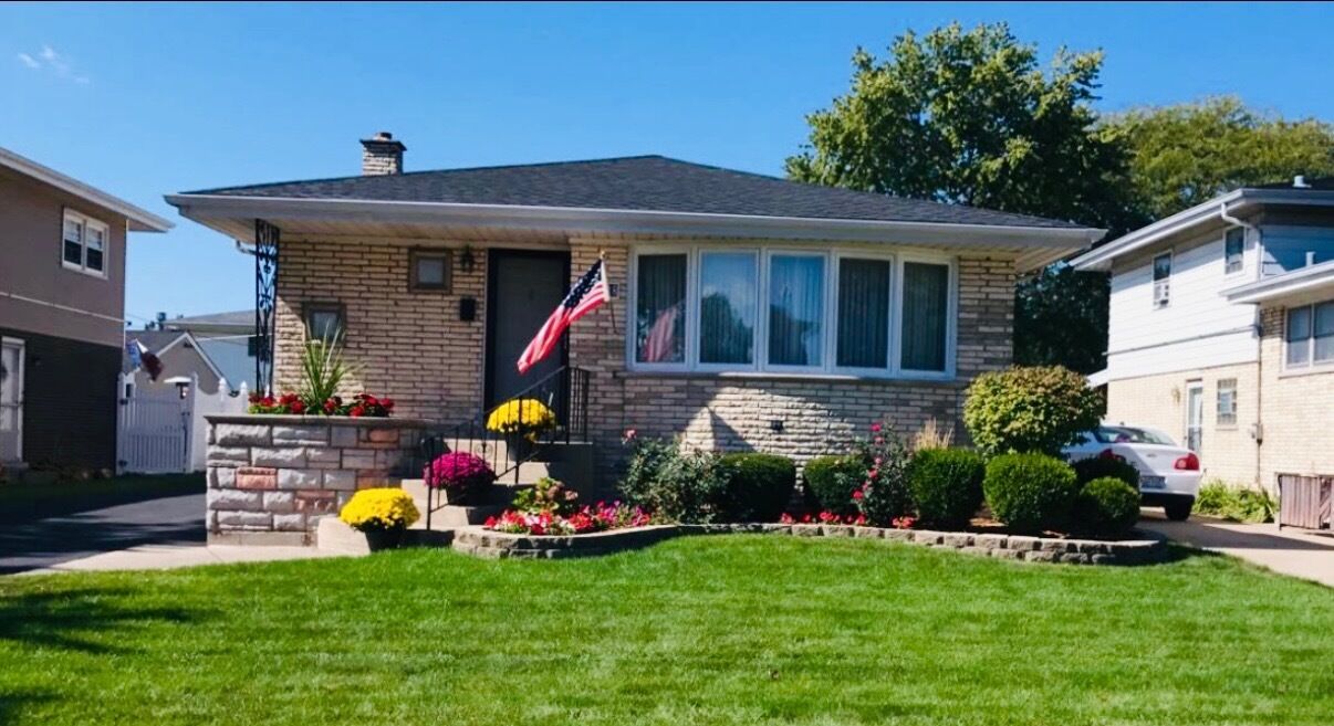 Property Photo:  10828 S Kilbourn Avenue  IL 60453 