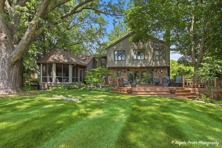 Property Photo: 213 River Drive IL 60013