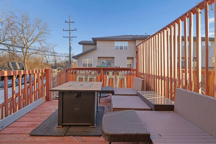 Property Photo: 15725 S Kedzie Avenue 9 IL 60428
