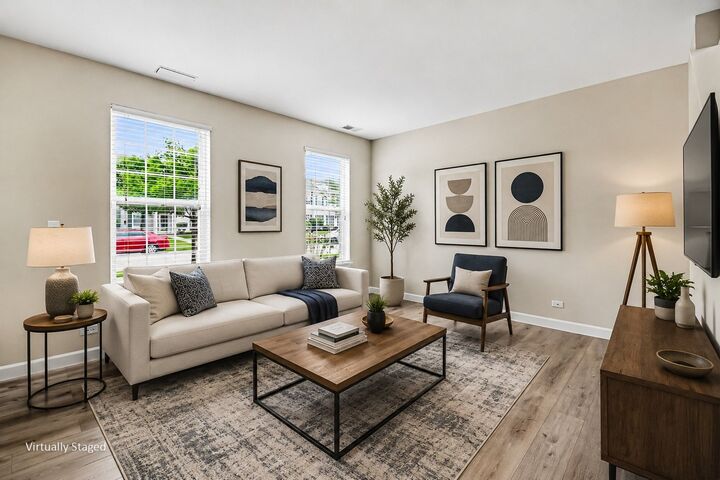 Property Photo:  2531 Congress Avenue 2531  IL 60503 