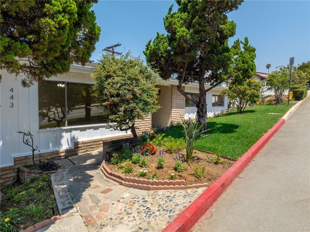 Property Photo:  443 Woodbury  CA 91206 