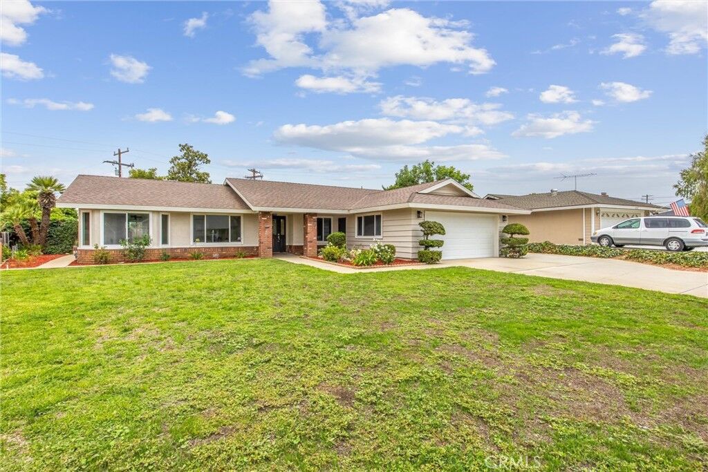 Property Photo: 318 Sandalwood Drive CA 92320
