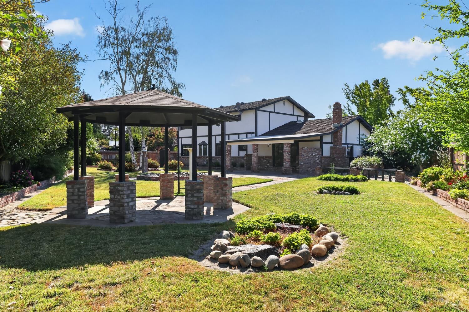 Property Photo:  31 Cavalcade Circle  CA 95831 