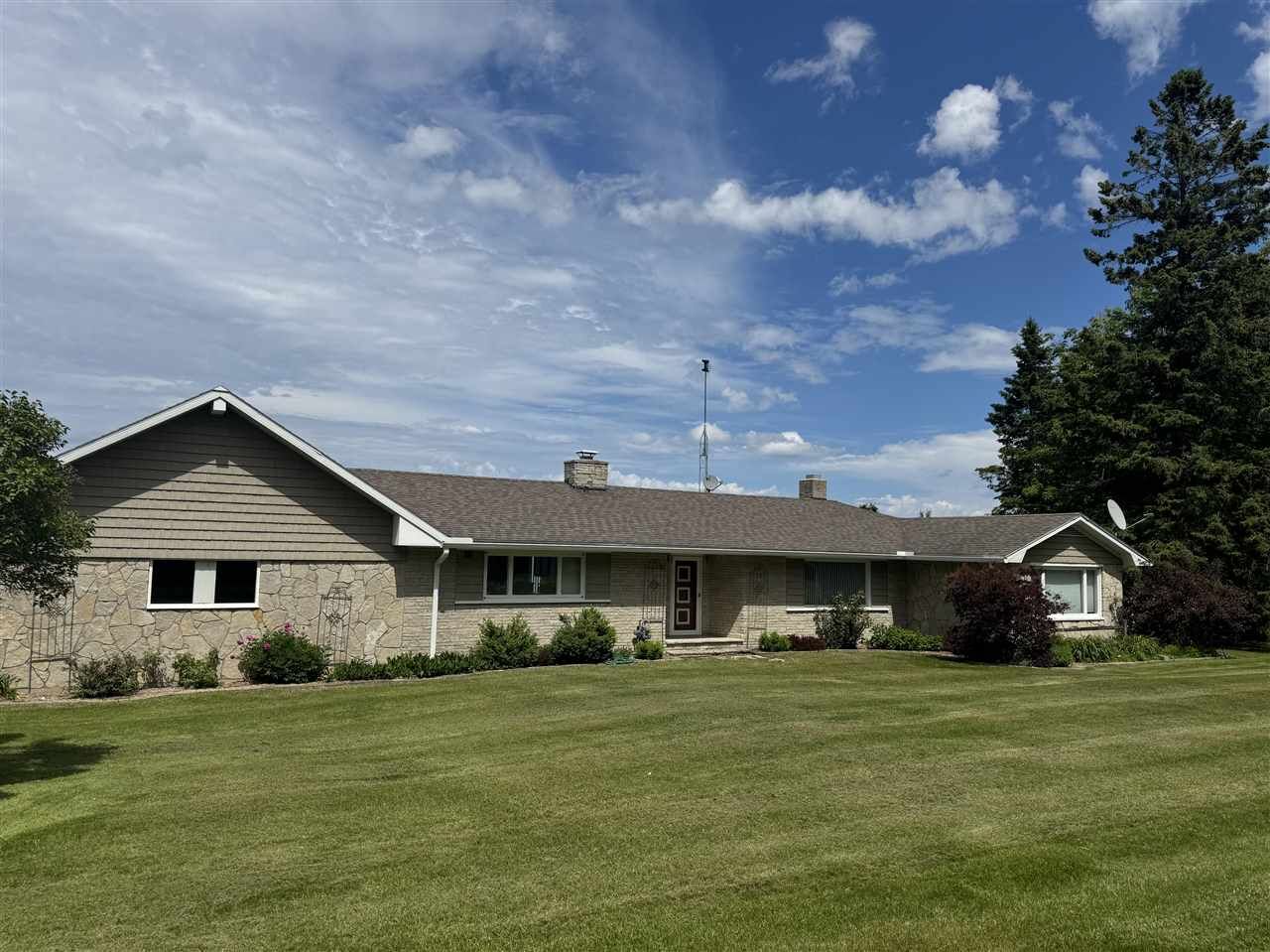 Property Photo: 7096 W US 23 MI 49721