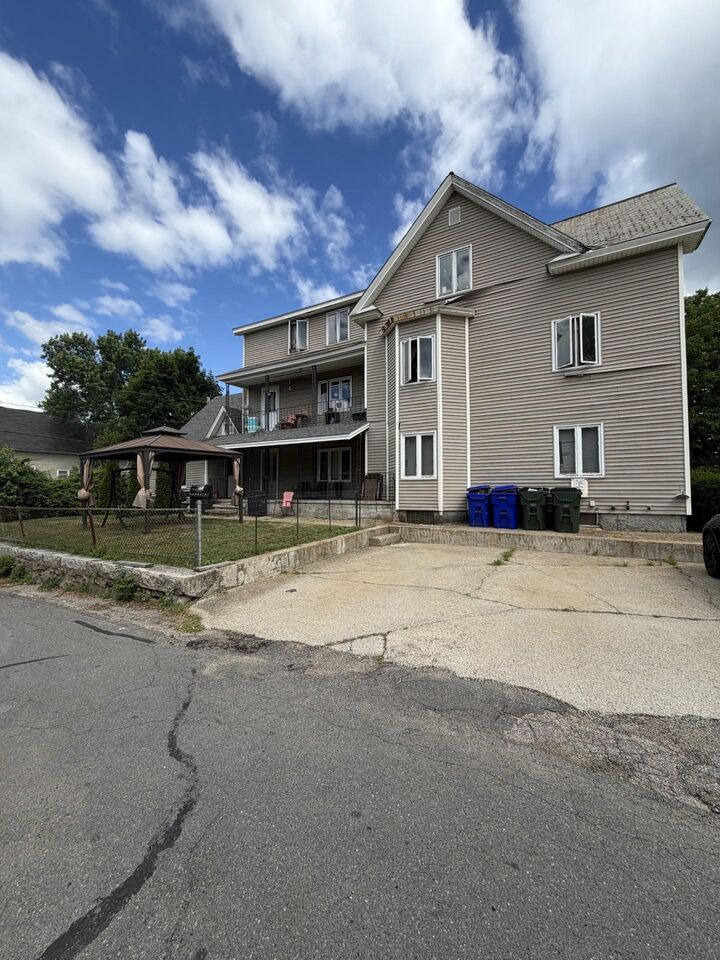Property Photo:  806 Union Street  NH 03104 