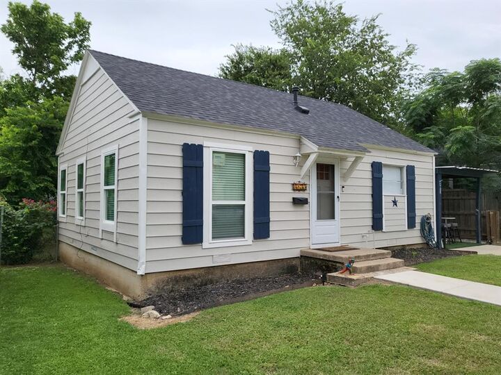 Property Photo: 4133 Alamo Avenue TX 76107