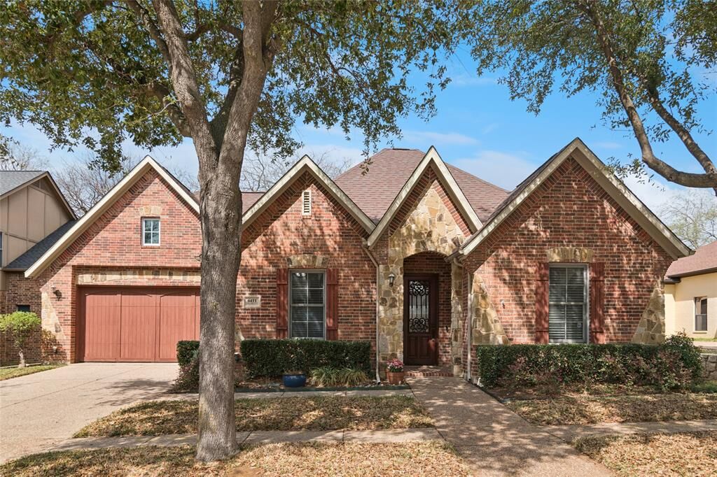 Property Photo:  6411 Tuscany Park Drive  TX 76016 