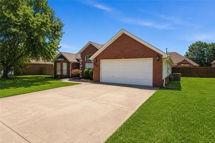 Property Photo:  4403 W Bell Flower Drive  AR 72704 