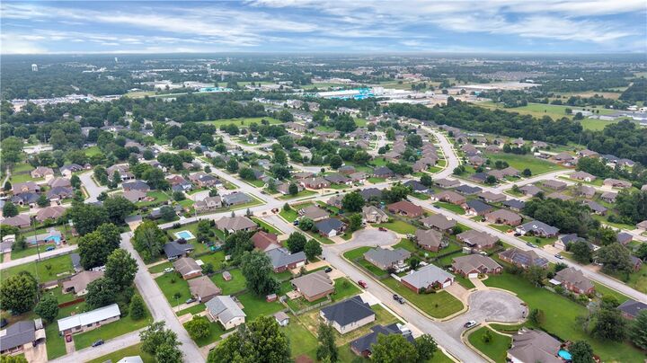 Property Photo:  2702 Cortney Circle  AR 72761 