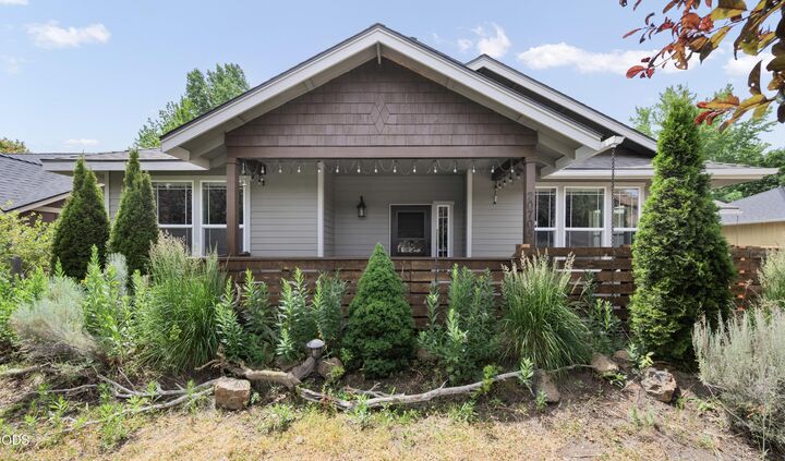 Property Photo:  20705 Snow Peaks Drive  OR 97701 
