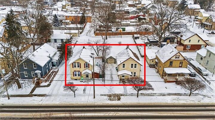 86-90 Courtland Avenue E — photo 1