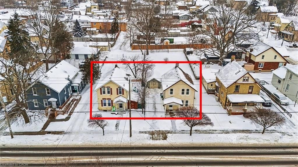 Property Photo: 86-90 Courtland Avenue E ON N2G 2T8
